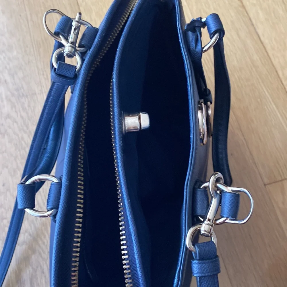 Coach Prince Street Satchel 2-way Leather shoulder/handbag. - Picture 10 of 16